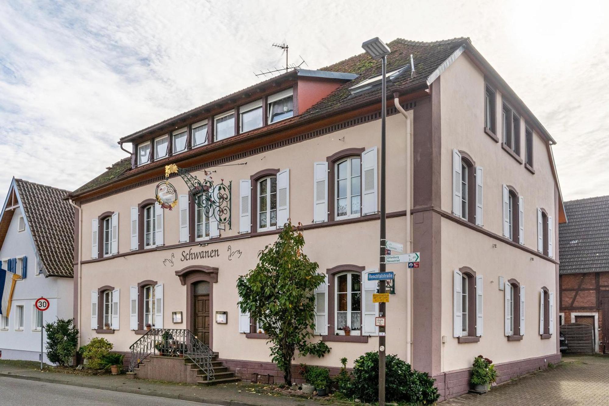 Gasthaus Zum Schwanen 奥伯基希 外观 照片